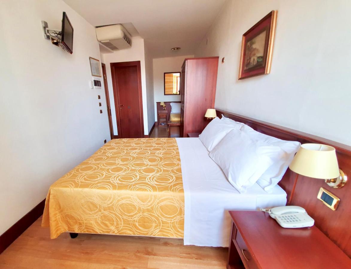 Hotel Aurora Verona Eksteriør billede